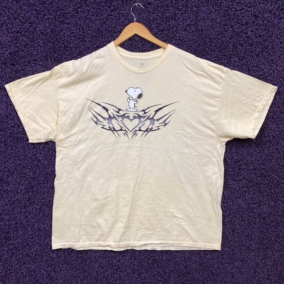 Snoopy Y2K Tramp Stamp Style Tshirt size extra large - Picture 1 of 5